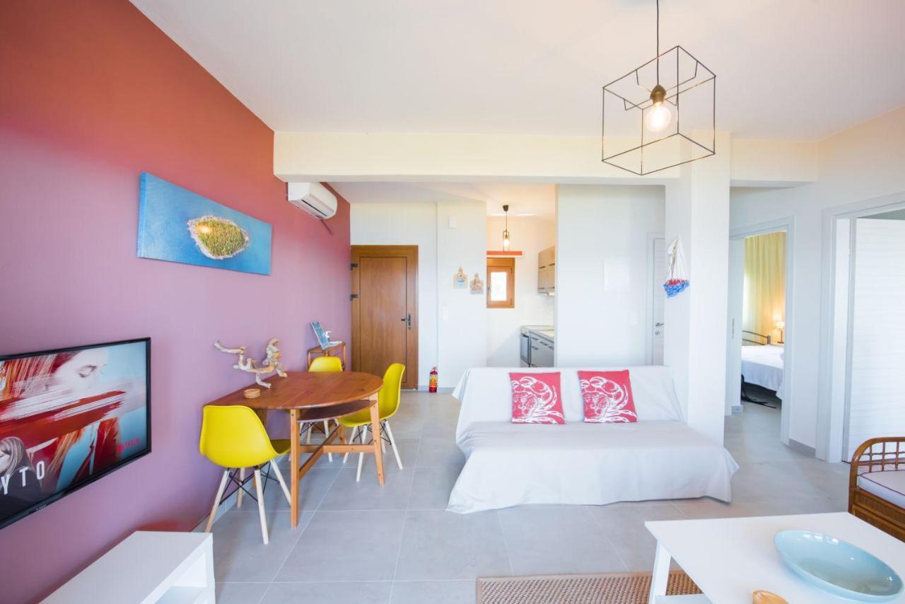 Nereus & Oceanus Beachfront Apartments, Lagonisi Beach #Feelslikehome Ormos Panagias Extérieur photo