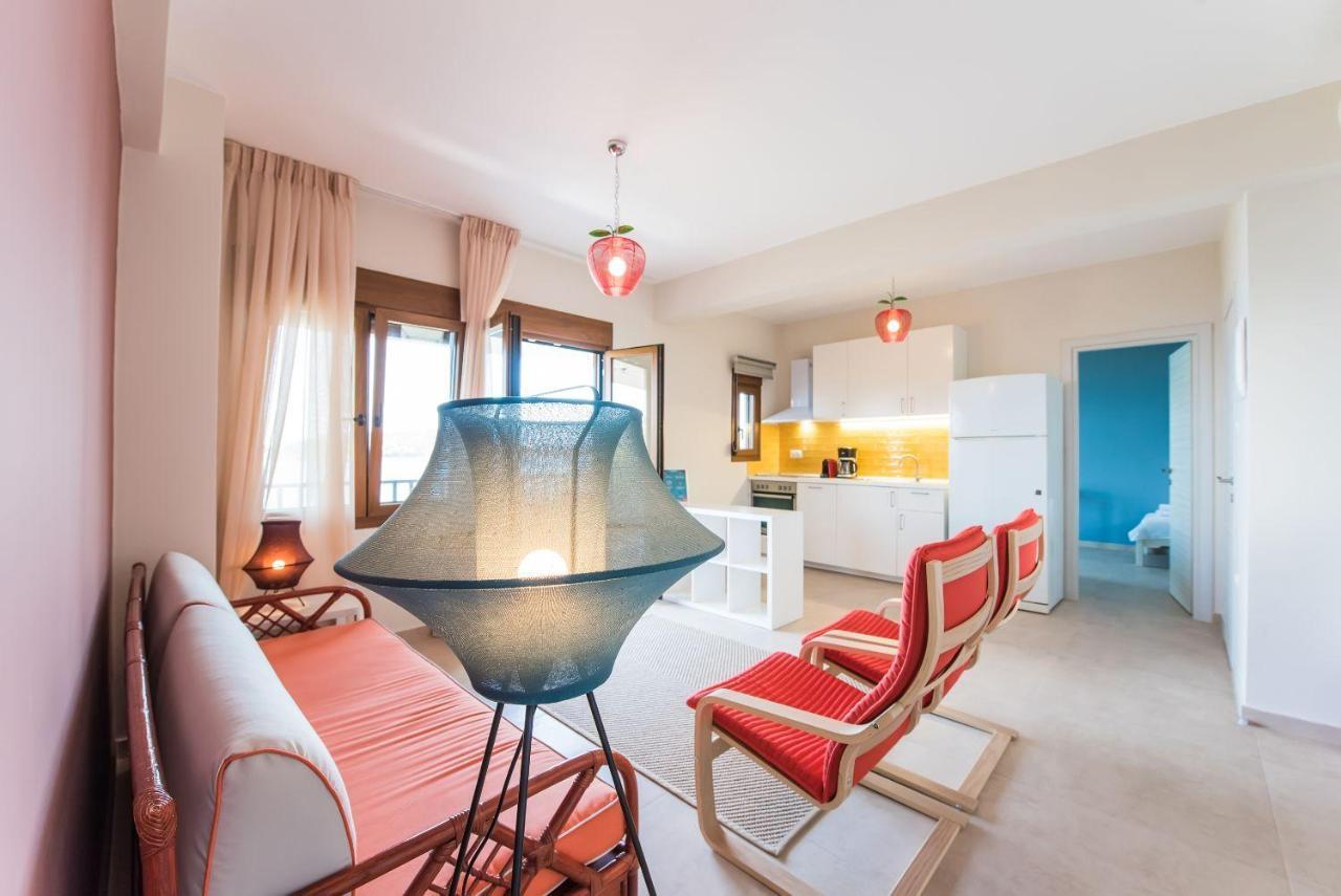 Nereus & Oceanus Beachfront Apartments, Lagonisi Beach #Feelslikehome Ormos Panagias Extérieur photo