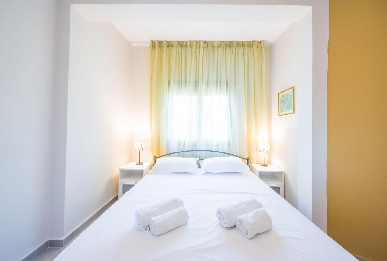 Nereus & Oceanus Beachfront Apartments, Lagonisi Beach #Feelslikehome Ormos Panagias Extérieur photo