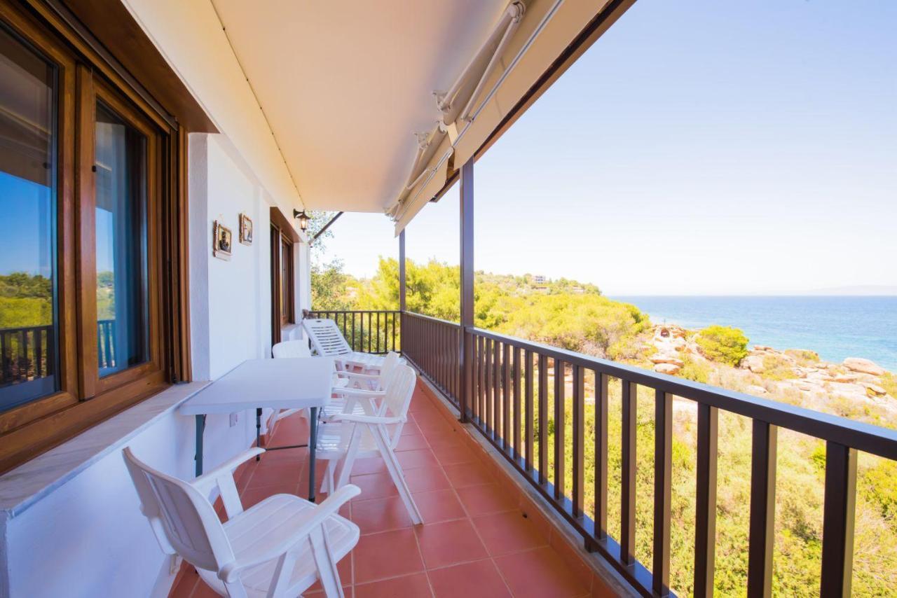Nereus & Oceanus Beachfront Apartments, Lagonisi Beach #Feelslikehome Ormos Panagias Extérieur photo