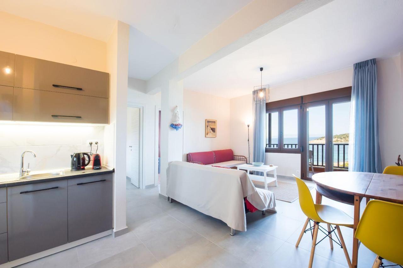 Nereus & Oceanus Beachfront Apartments, Lagonisi Beach #Feelslikehome Ormos Panagias Extérieur photo